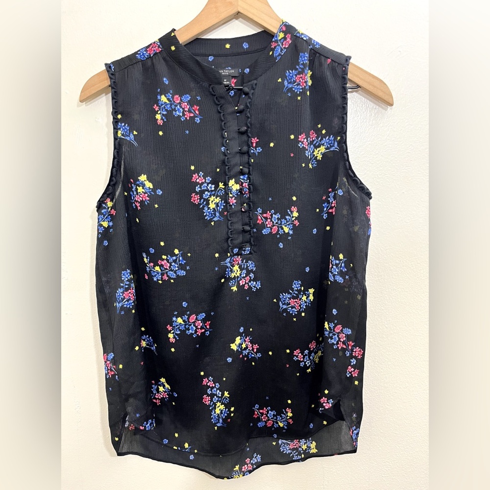 Ann Taylor size medium Black Floral Sleeveless Blouse